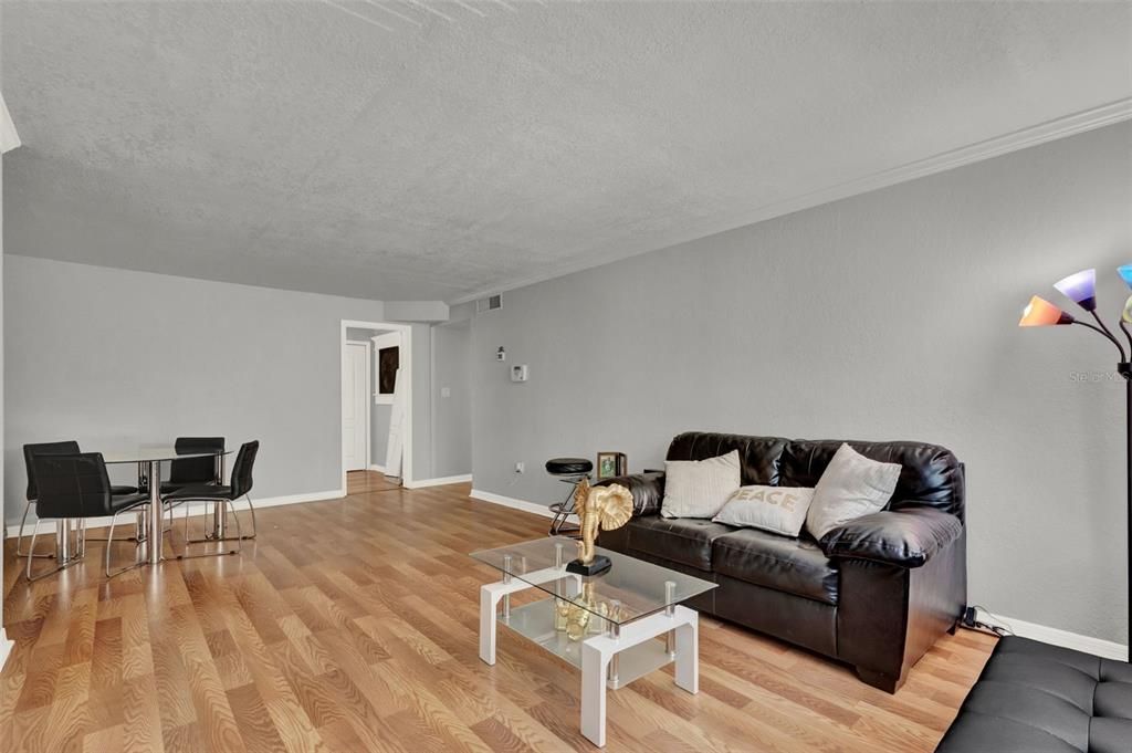En Venta: $160,000 (3 camas, 2 baños, 1100 Pies cuadrados)