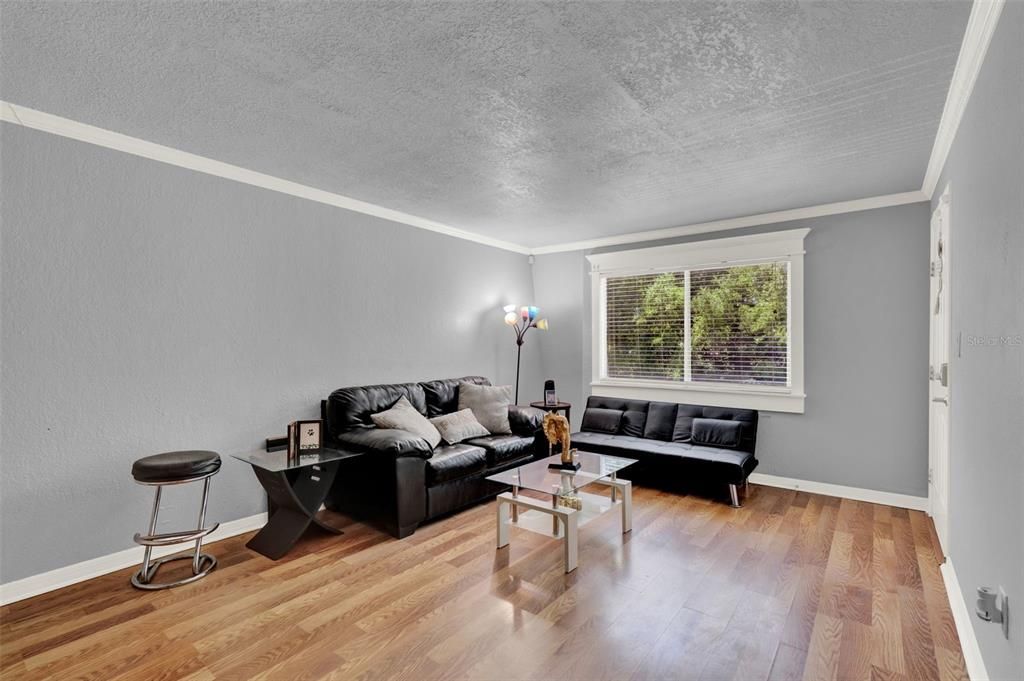 En Venta: $160,000 (3 camas, 2 baños, 1100 Pies cuadrados)