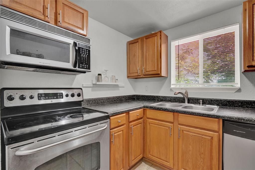 En Venta: $160,000 (3 camas, 2 baños, 1100 Pies cuadrados)