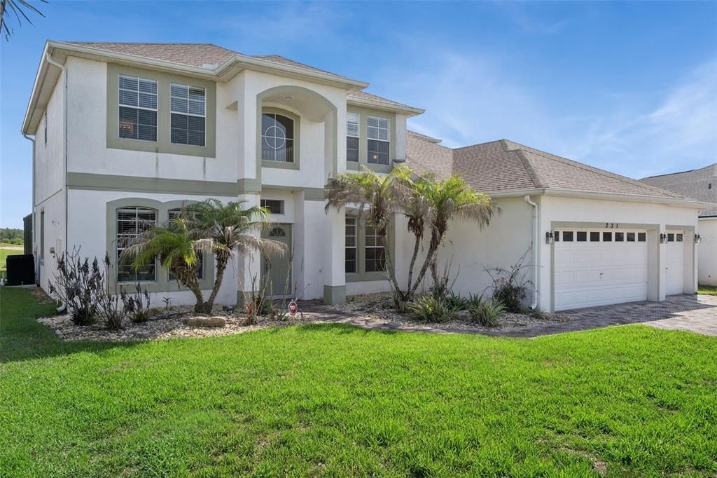 For Sale: $599,999 (5 beds, 5 baths, 3418 Square Feet)