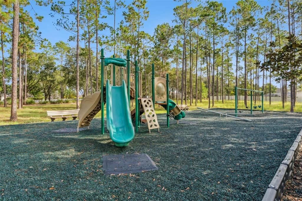 For Sale: $599,999 (5 beds, 5 baths, 3418 Square Feet)