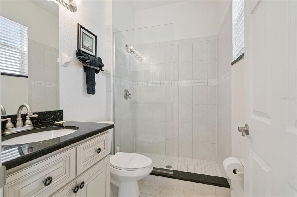 For Sale: $599,999 (5 beds, 5 baths, 3418 Square Feet)