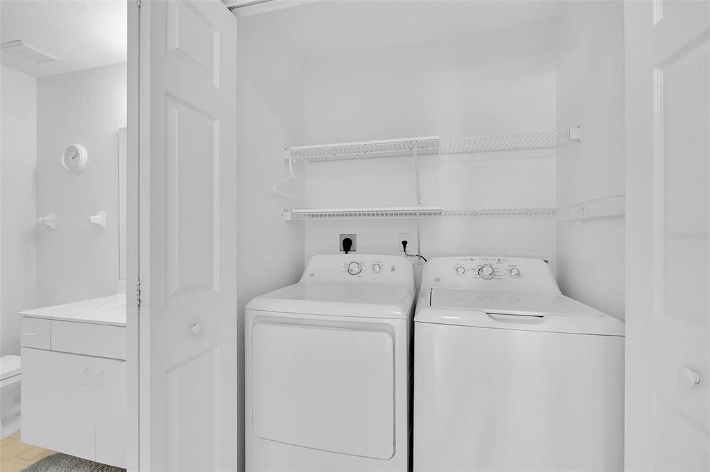 For Sale: $184,900 (2 beds, 2 baths, 1153 Square Feet)