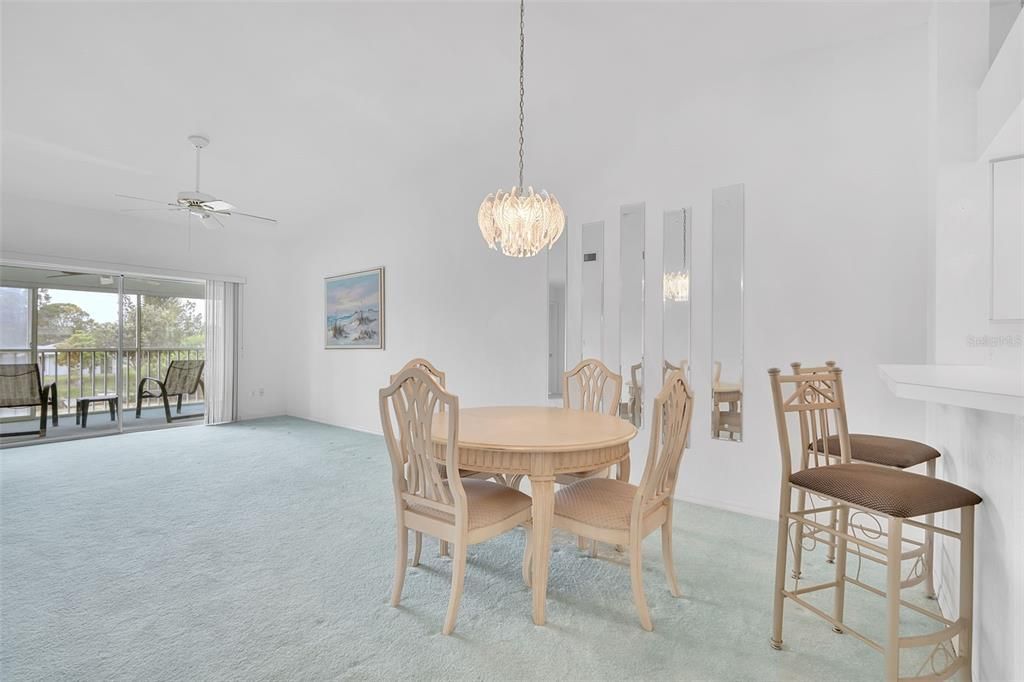 For Sale: $184,900 (2 beds, 2 baths, 1153 Square Feet)