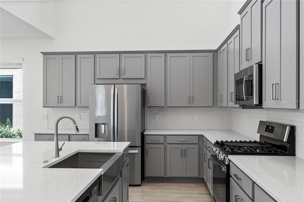 For Rent: $3,050 (3 beds, 3 baths, 2332 Square Feet)