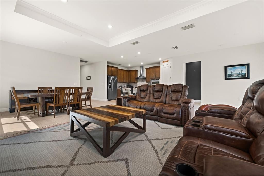 For Sale: $510,000 (3 beds, 2 baths, 2375 Square Feet)