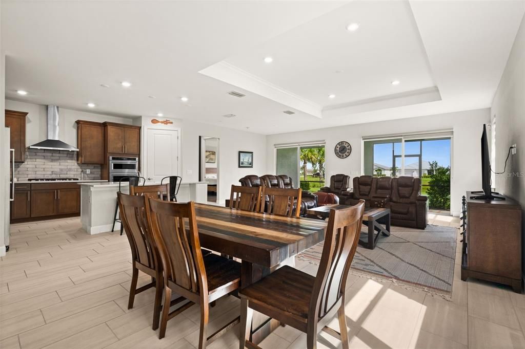 For Sale: $510,000 (3 beds, 2 baths, 2375 Square Feet)
