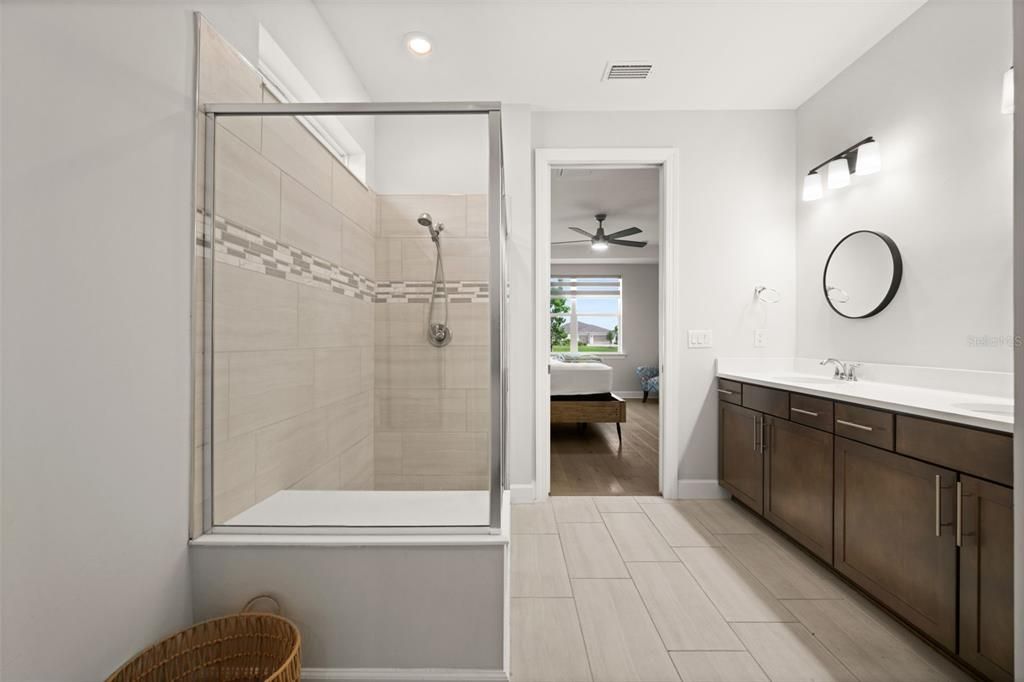 For Sale: $510,000 (3 beds, 2 baths, 2375 Square Feet)