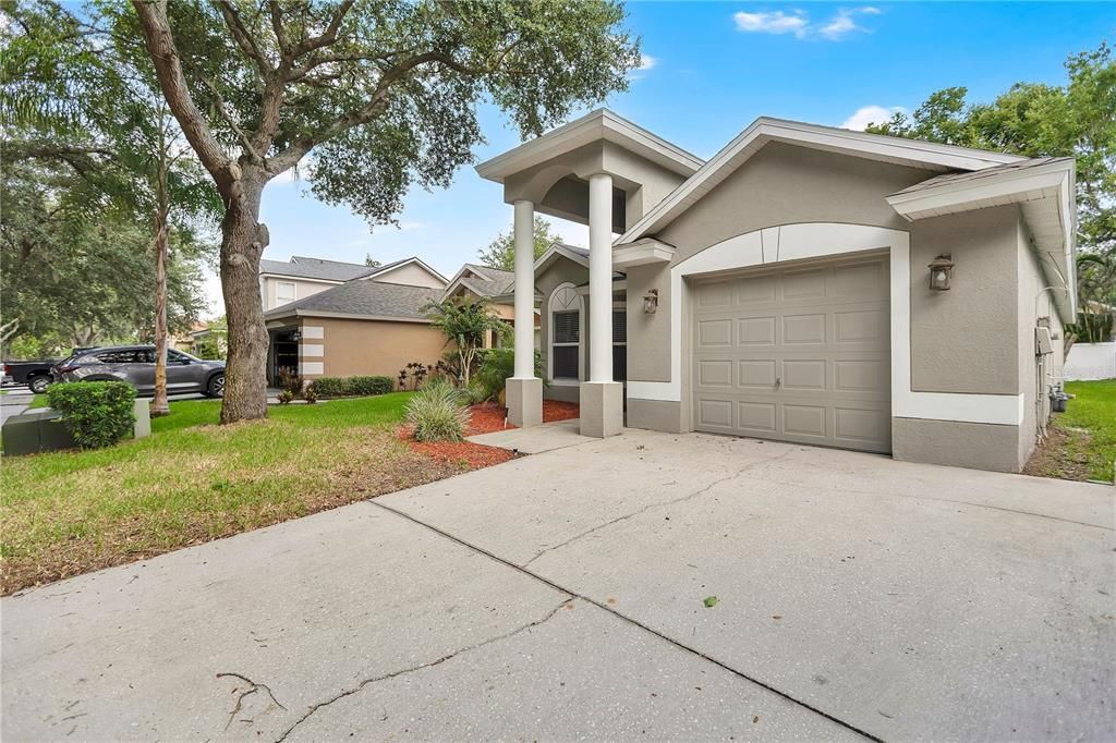 For Sale: $324,900 (3 beds, 2 baths, 1497 Square Feet)