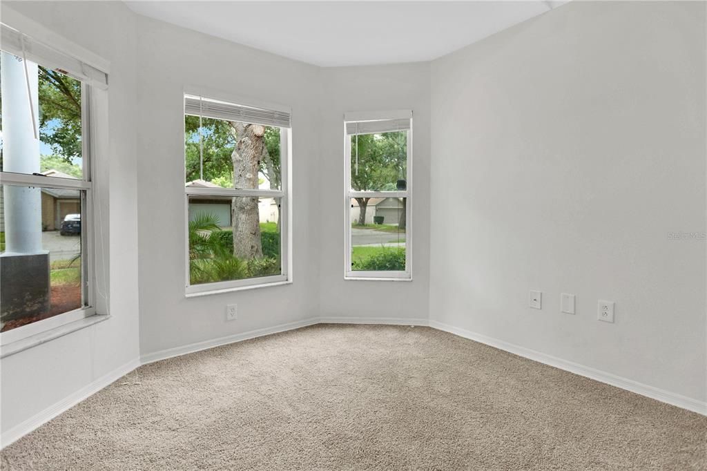 For Sale: $324,900 (3 beds, 2 baths, 1497 Square Feet)