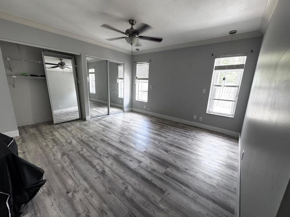 For Sale: $549,900 (4 beds, 2 baths, 1853 Square Feet)