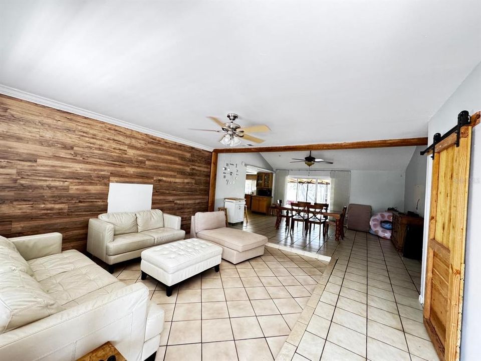 For Sale: $549,900 (4 beds, 2 baths, 1853 Square Feet)
