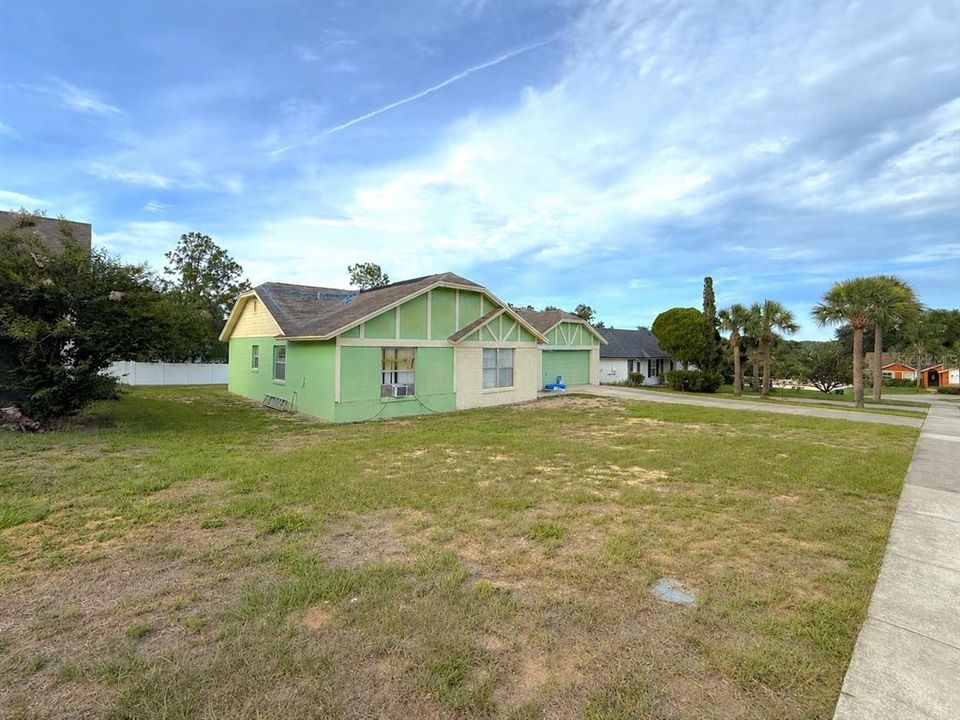 En Venta: $314,999 (3 camas, 2 baños, 1513 Pies cuadrados)