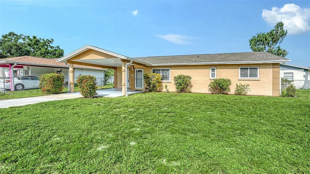 Active With Contract: $285,000 (4 beds, 2 baths, 1120 Square Feet)