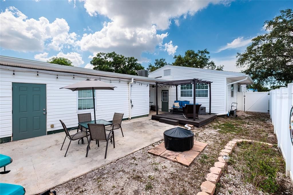 For Sale: $474,900 (4 beds, 3 baths, 1320 Square Feet)