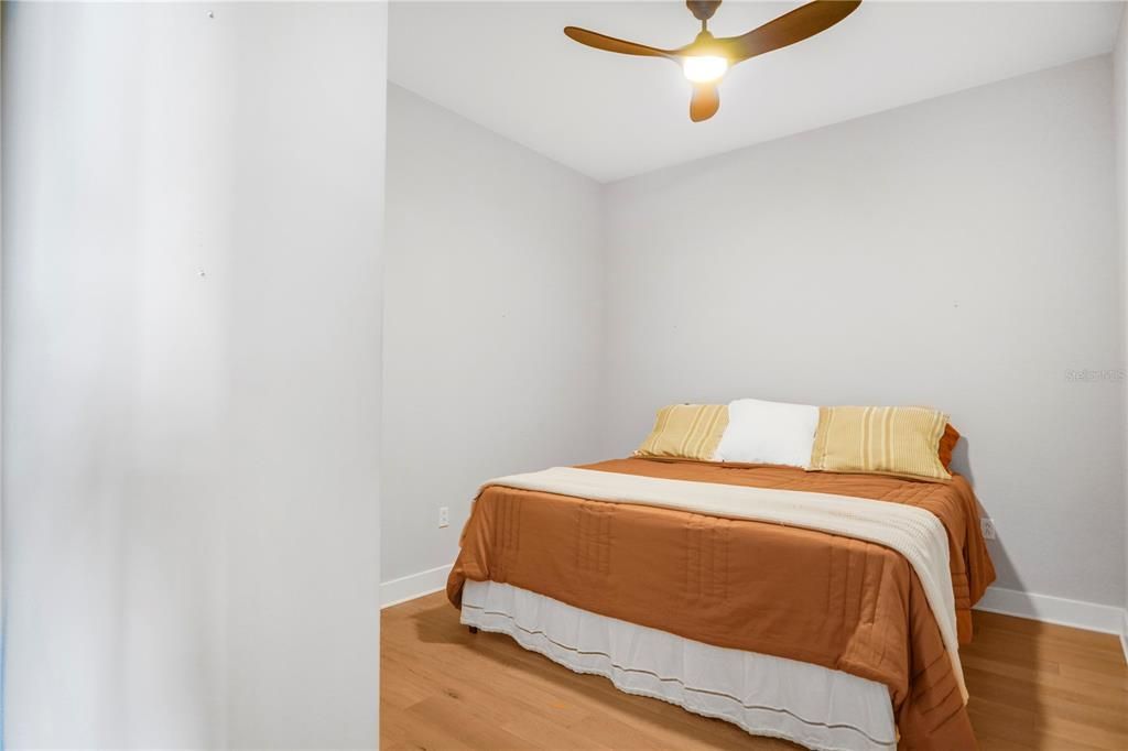 For Sale: $459,000 (2 beds, 2 baths, 1138 Square Feet)