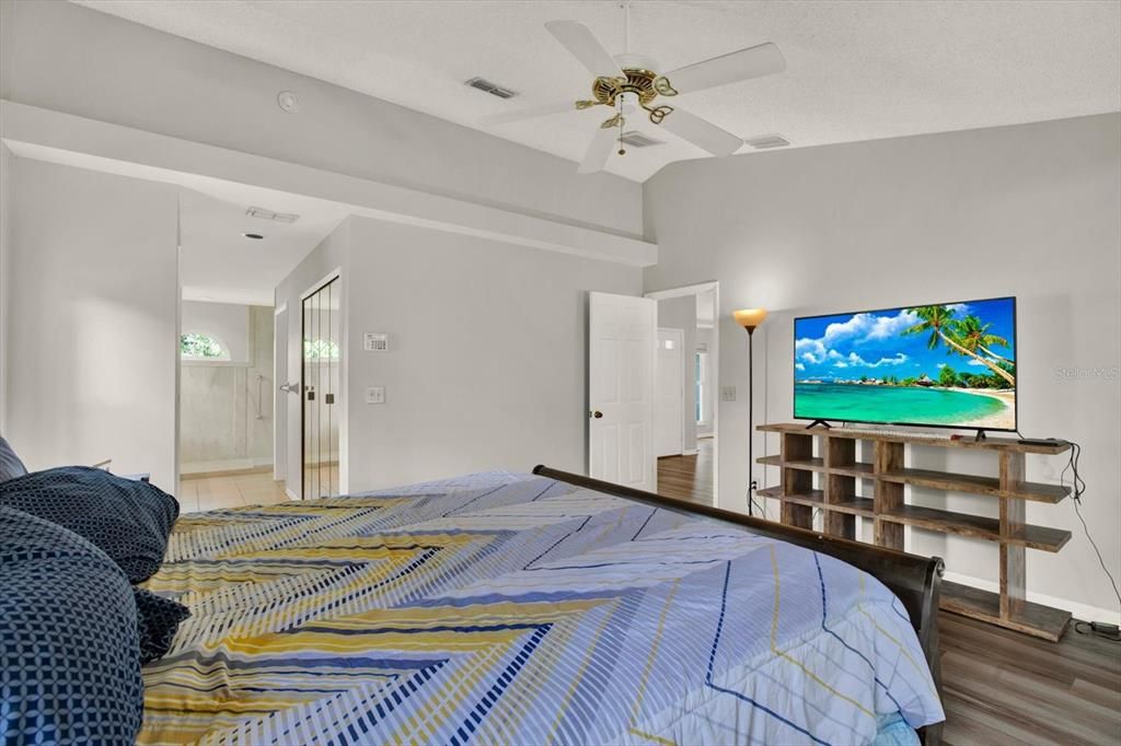 На продажу: $475,000 (4 спален, 2 ванн, 2160 Квадратных фут)