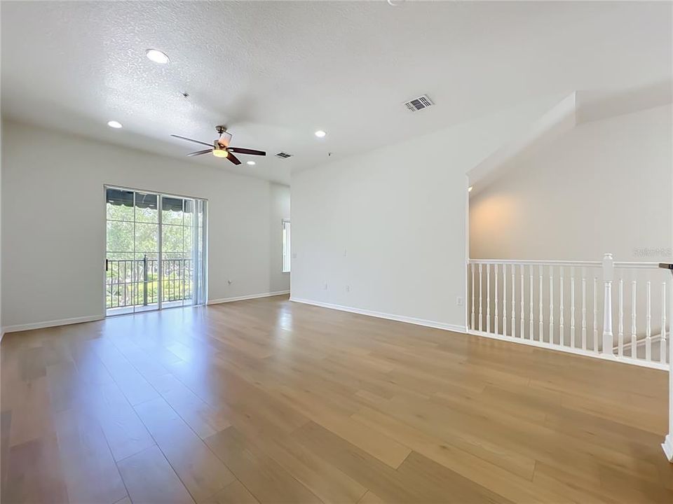 For Rent: $2,750 (3 beds, 2 baths, 1904 Square Feet)
