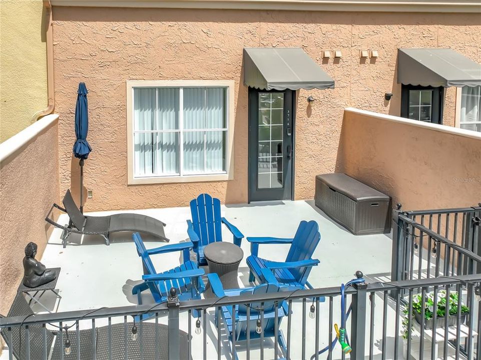 For Rent: $2,750 (3 beds, 2 baths, 1904 Square Feet)