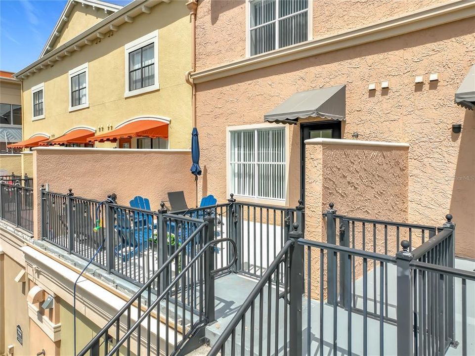 For Rent: $2,750 (3 beds, 2 baths, 1904 Square Feet)