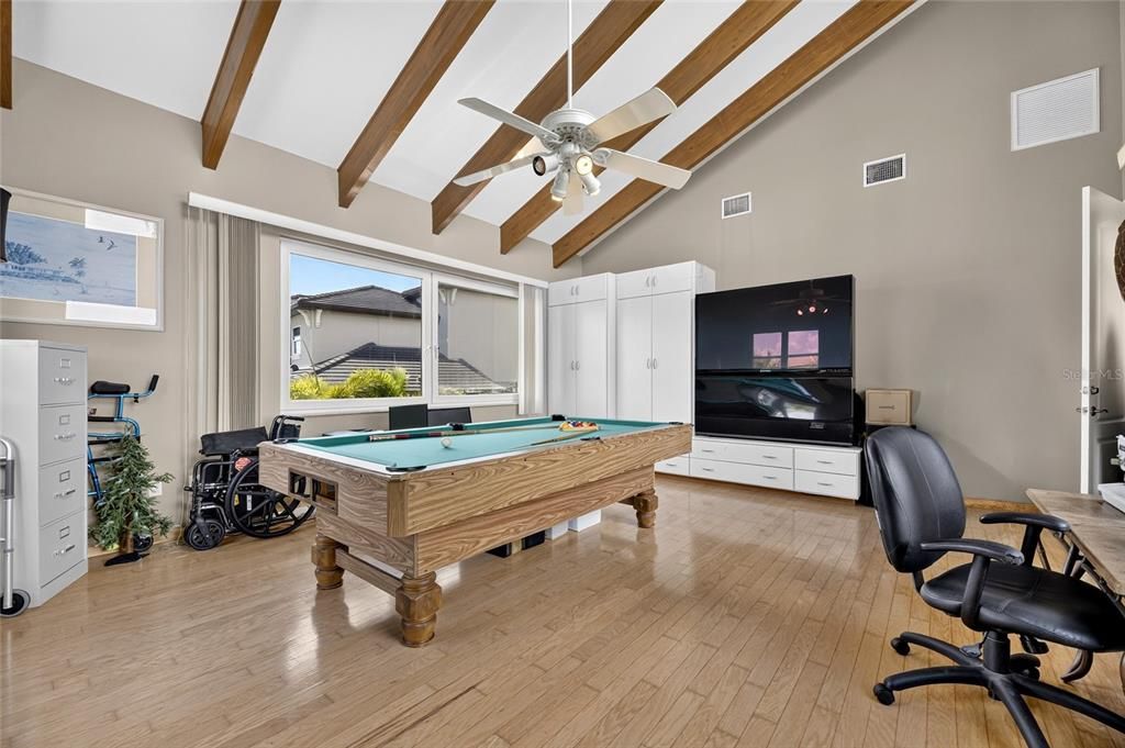 For Sale: $2,500,000 (4 beds, 3 baths, 4159 Square Feet)