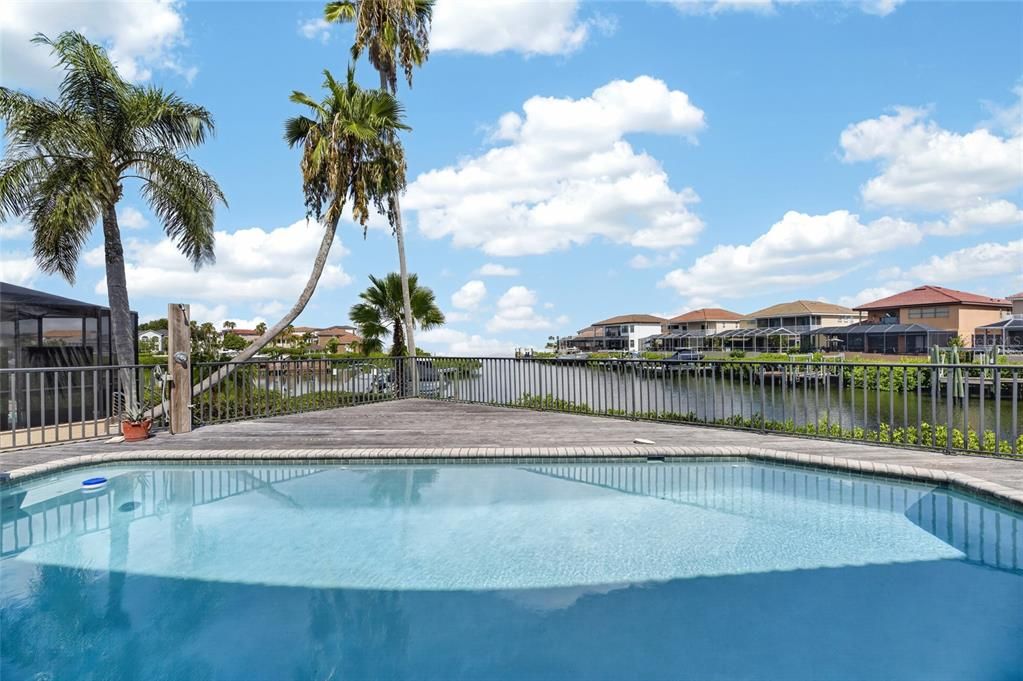 For Sale: $2,500,000 (4 beds, 3 baths, 4159 Square Feet)