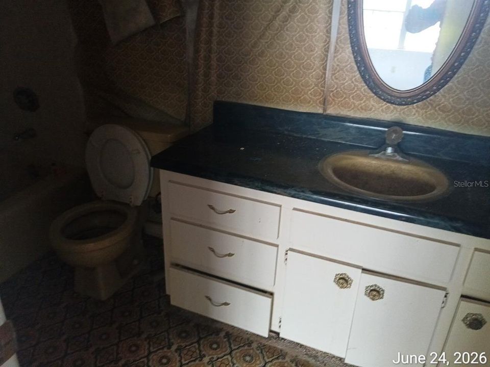 На продажу: $315,000 (4 спален, 3 ванн, 2080 Квадратных фут)