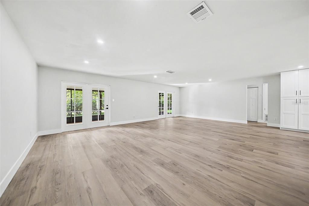 На продажу: $489,900 (3 спален, 2 ванн, 1873 Квадратных фут)