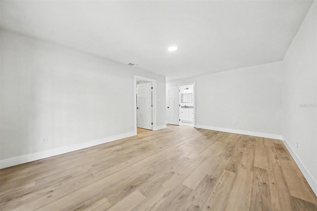 На продажу: $489,900 (3 спален, 2 ванн, 1873 Квадратных фут)