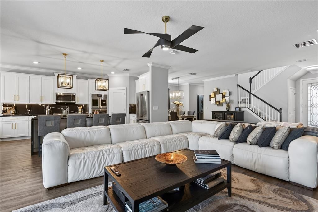 En Venta: $1,349,999 (6 camas, 4 baños, 3882 Pies cuadrados)