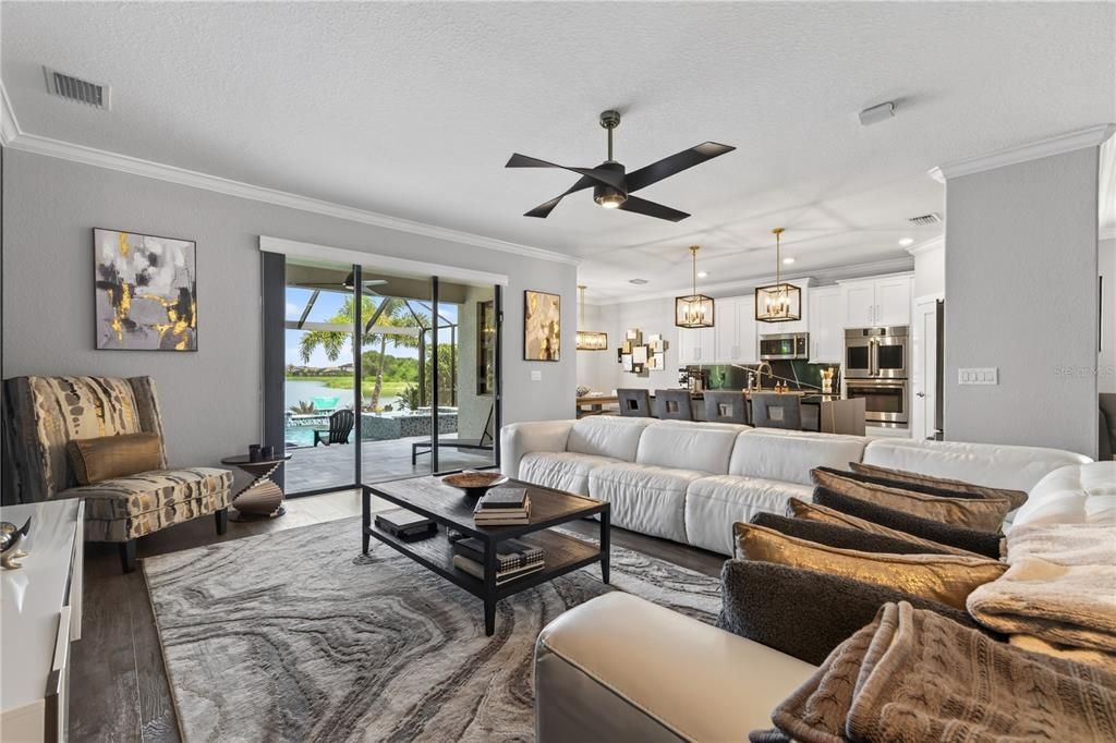 En Venta: $1,349,999 (6 camas, 4 baños, 3882 Pies cuadrados)