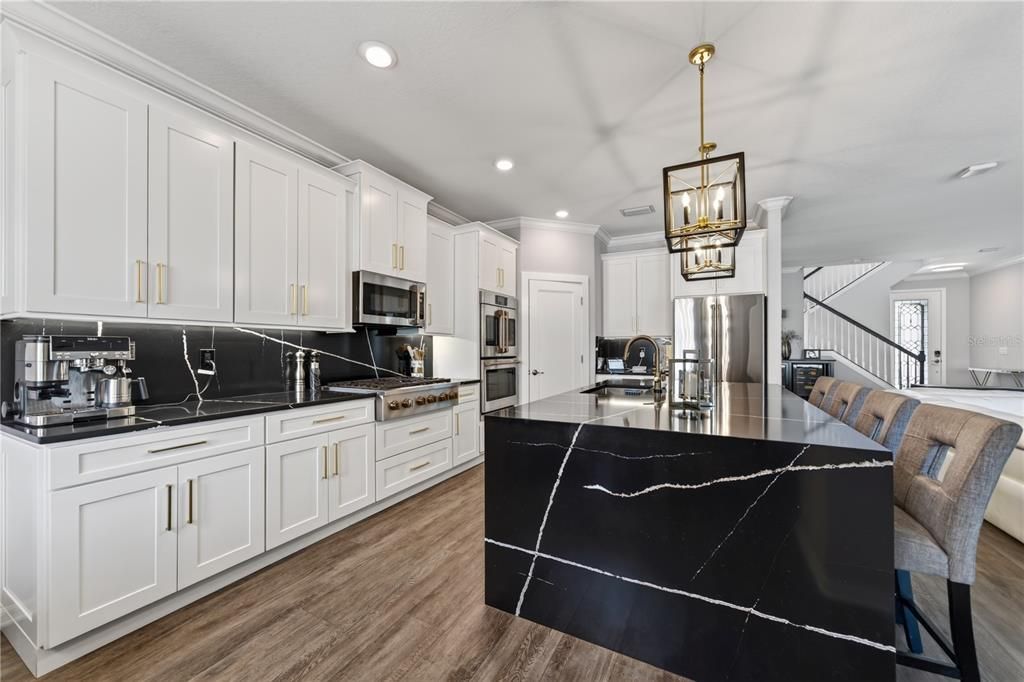 En Venta: $1,349,999 (6 camas, 4 baños, 3882 Pies cuadrados)