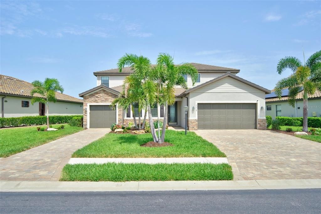 En Venta: $1,349,999 (6 camas, 4 baños, 3882 Pies cuadrados)