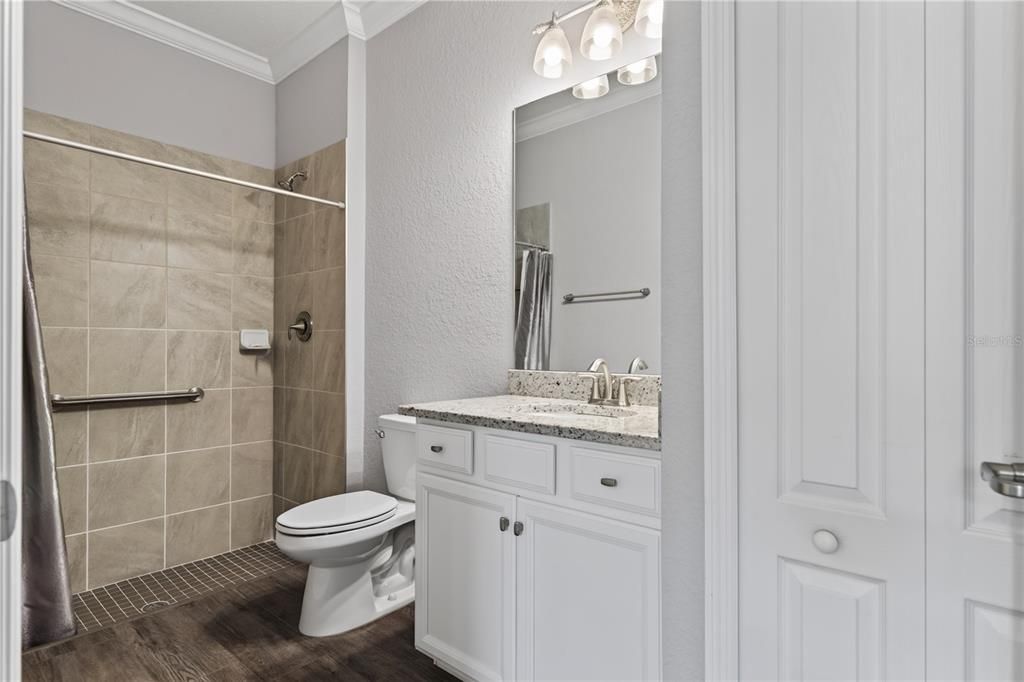 En Venta: $1,349,999 (6 camas, 4 baños, 3882 Pies cuadrados)