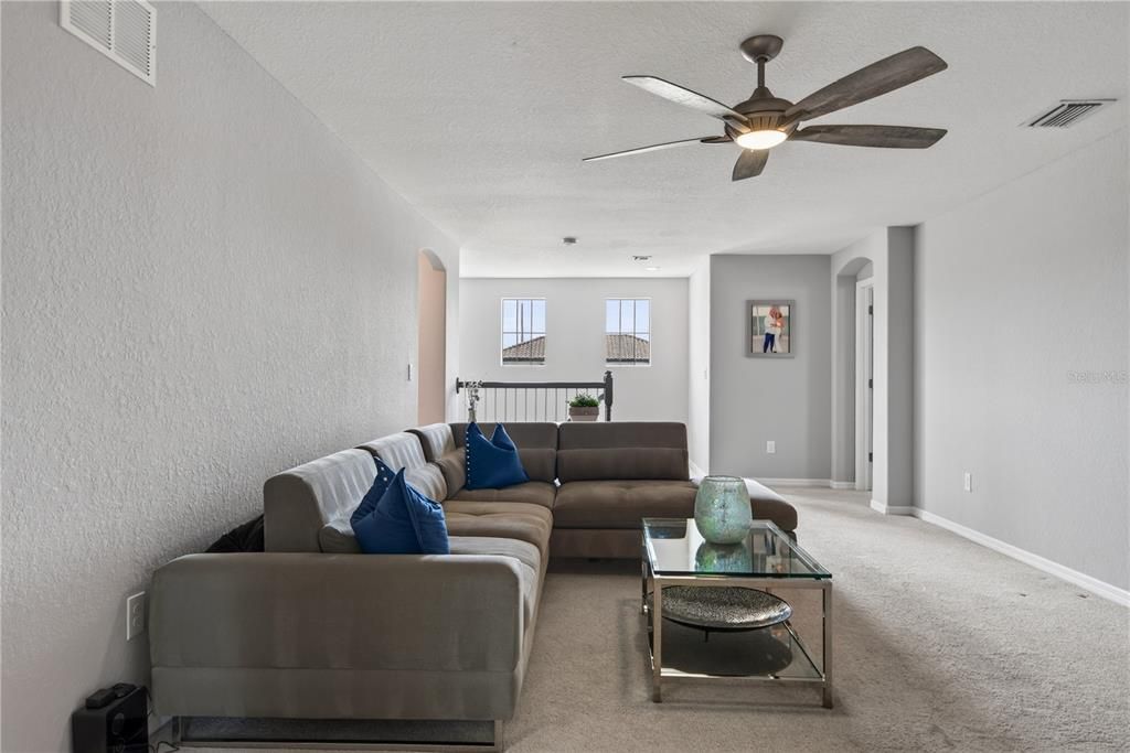 En Venta: $1,349,999 (6 camas, 4 baños, 3882 Pies cuadrados)