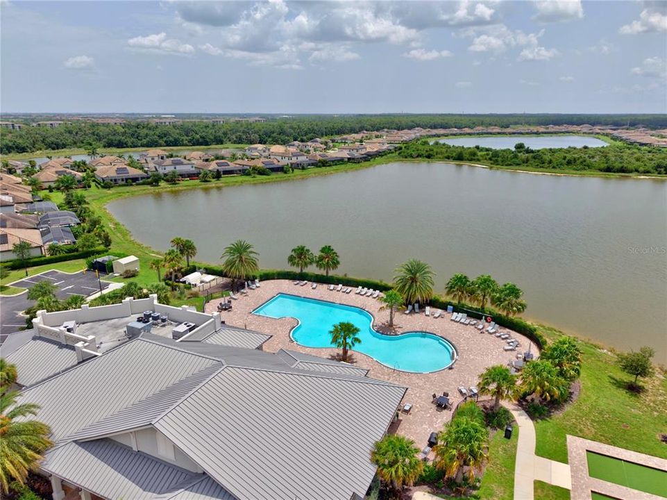 En Venta: $1,349,999 (6 camas, 4 baños, 3882 Pies cuadrados)