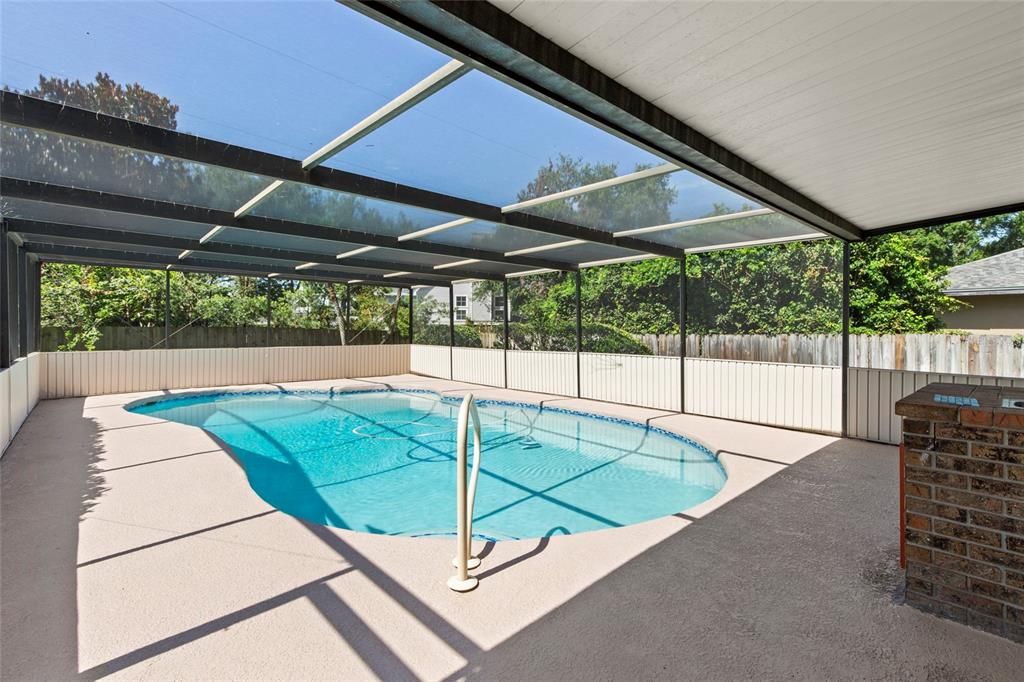 For Sale: $399,999 (4 beds, 3 baths, 2027 Square Feet)