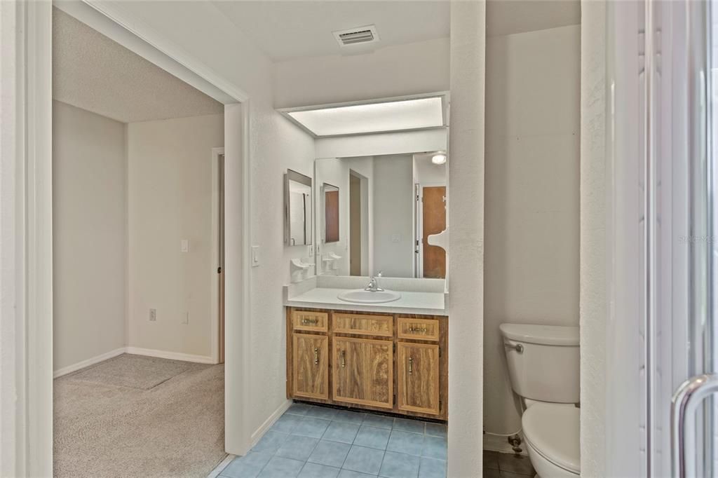 For Sale: $399,999 (4 beds, 3 baths, 2027 Square Feet)