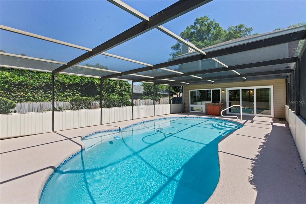 For Sale: $399,999 (4 beds, 3 baths, 2027 Square Feet)