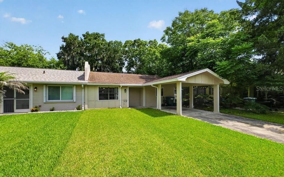 For Sale: $145,000 (2 beds, 1 baths, 1034 Square Feet)