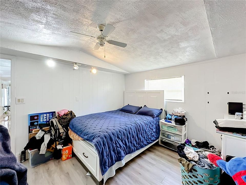 En Venta: $179,000 (2 camas, 2 baños, 1664 Pies cuadrados)