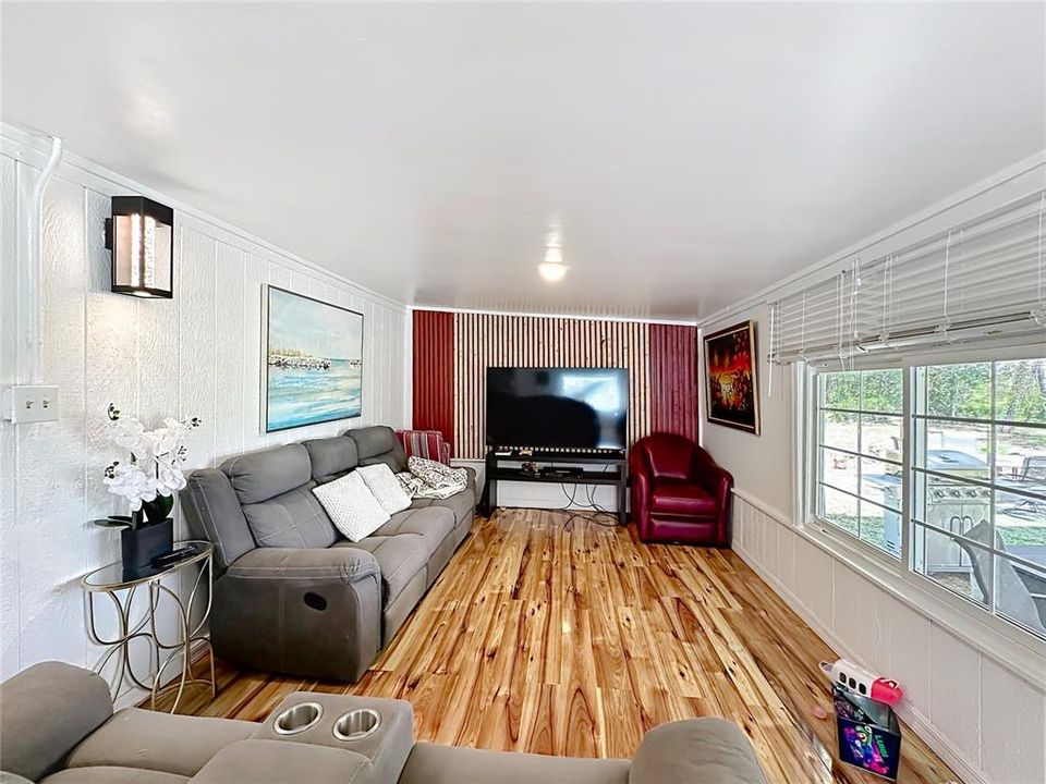 En Venta: $179,000 (2 camas, 2 baños, 1664 Pies cuadrados)