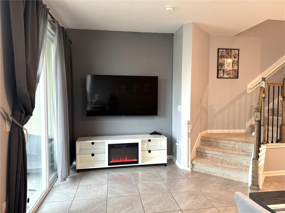 В аренду: $1,850 (3 спален, 2 ванн, 1758 Квадратных фут)