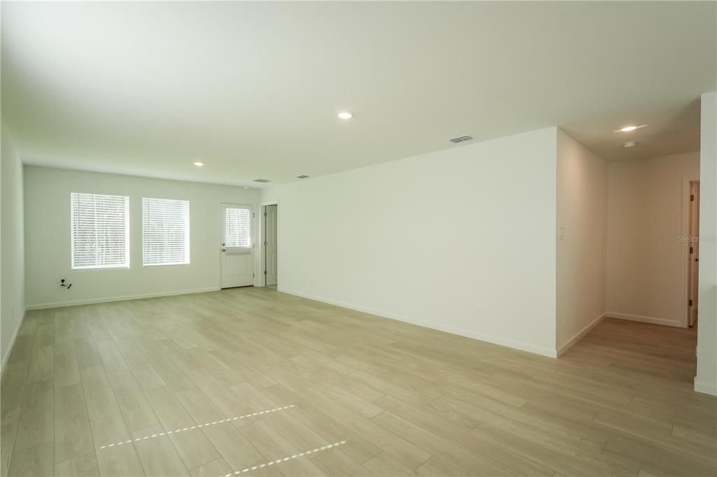 En Renta: $2,500 (4 camas, 2 baños, 1910 Pies cuadrados)