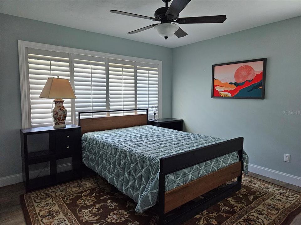 For Rent: $2,300 (2 beds, 2 baths, 1946 Square Feet)