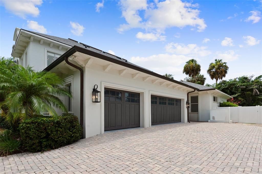En Venta: $2,699,000 (5 camas, 5 baños, 5565 Pies cuadrados)