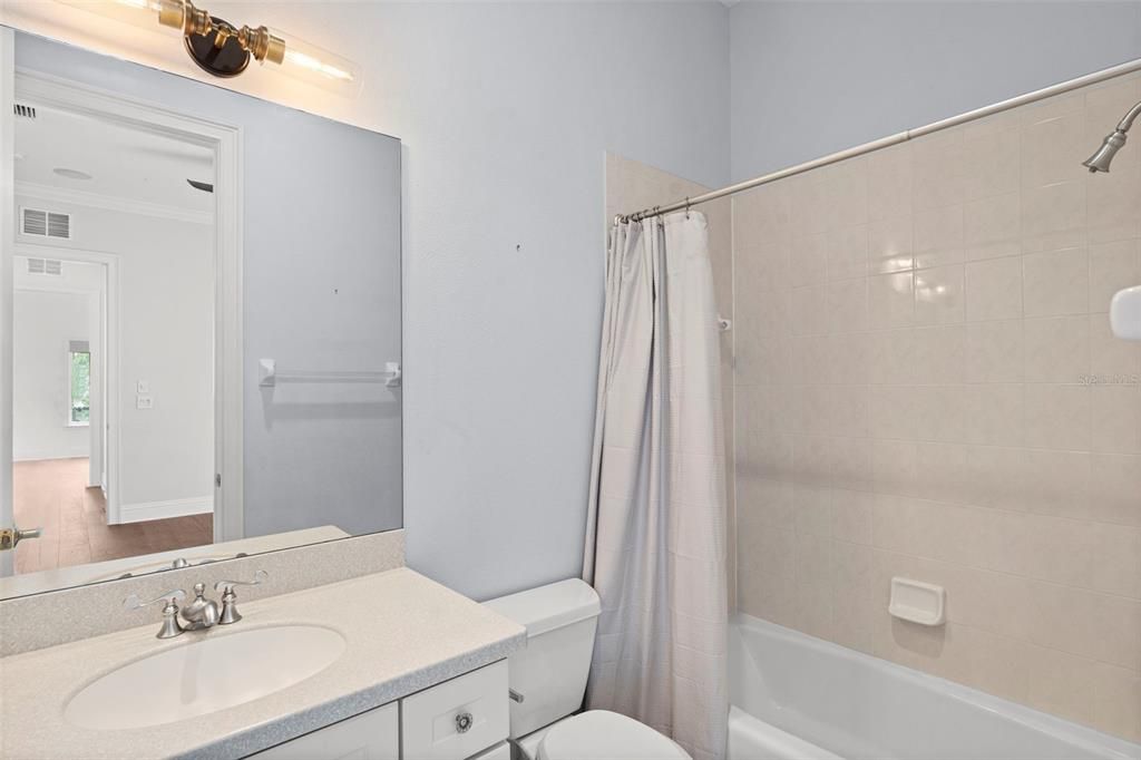 En Venta: $2,699,000 (5 camas, 5 baños, 5565 Pies cuadrados)