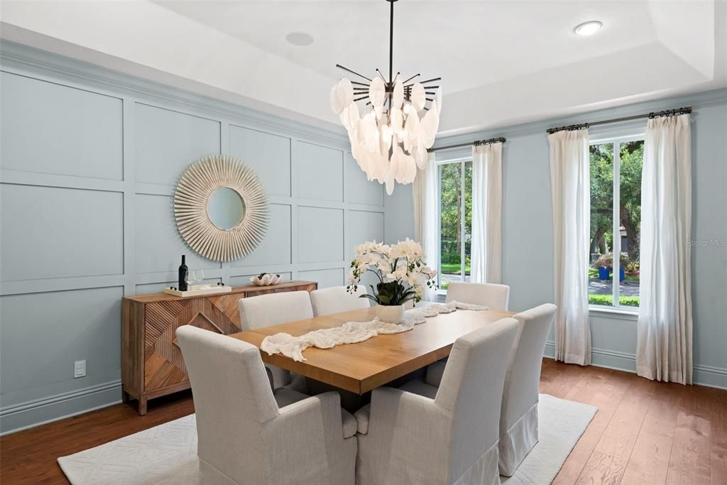 En Venta: $2,699,000 (5 camas, 5 baños, 5565 Pies cuadrados)