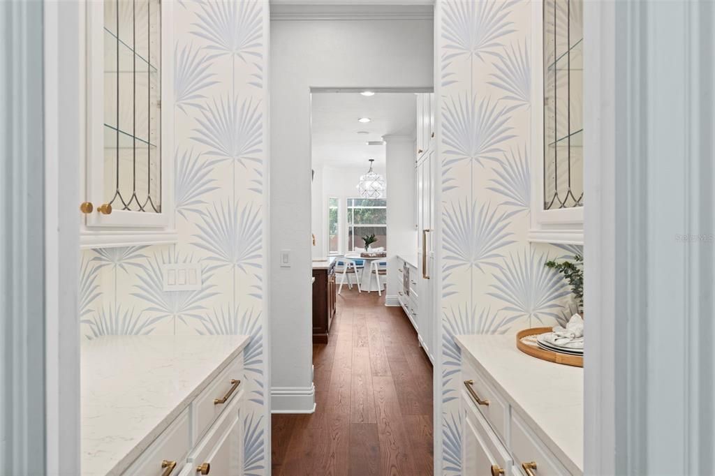 En Venta: $2,699,000 (5 camas, 5 baños, 5565 Pies cuadrados)