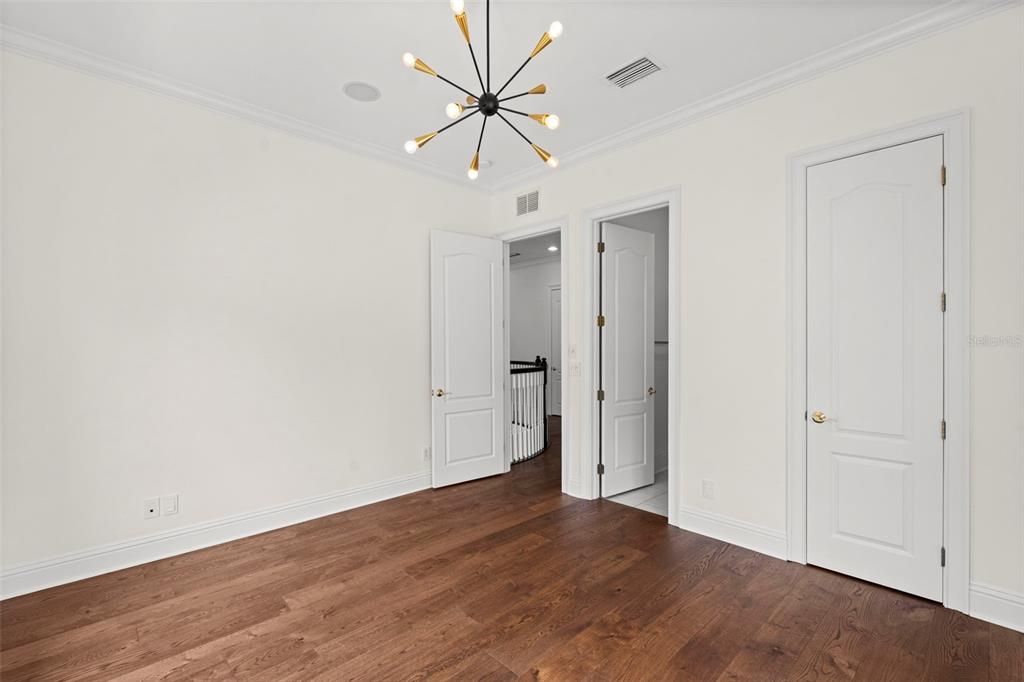 En Venta: $2,699,000 (5 camas, 5 baños, 5565 Pies cuadrados)